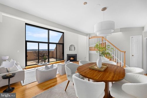 1805-1301 N Courthouse Rd, ARLINGTON, VA, 22201-2520 | Card Image