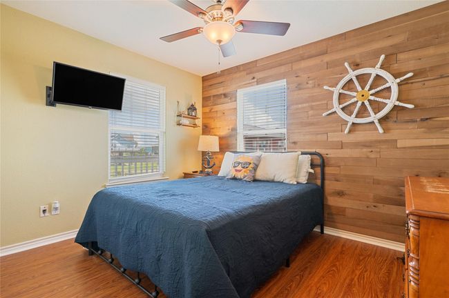 876 Kahla Dr, House other with 5 bedrooms, 2 bathrooms and 2 parking in Crystal Beach TX | Image 31