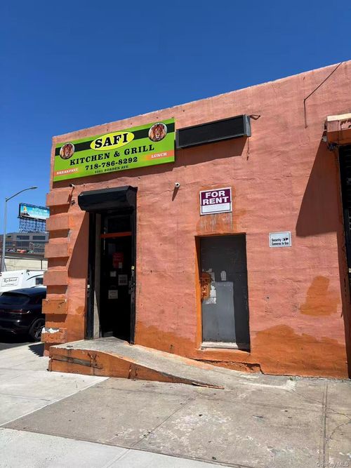 2301 Borden Avenue, New York, NY, 11101 | Card Image