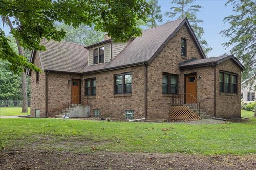 9048 Maple Ave, Burr Ridge, IL, 60527-6427 | Card Image