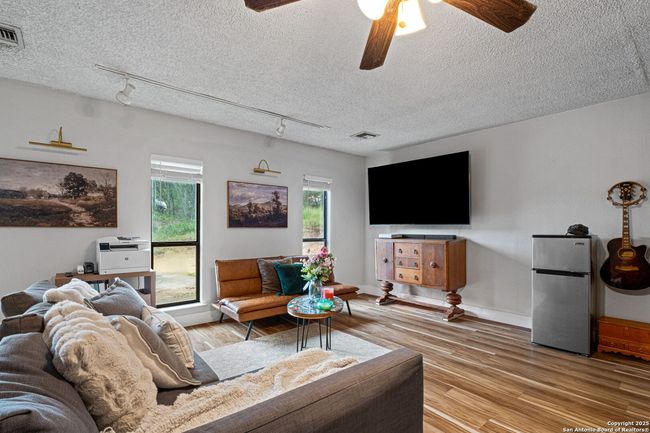 30650 Wildcat Dr, House other with 3 bedrooms, 2 bathrooms and null parking in Bulverde TX | Image 20