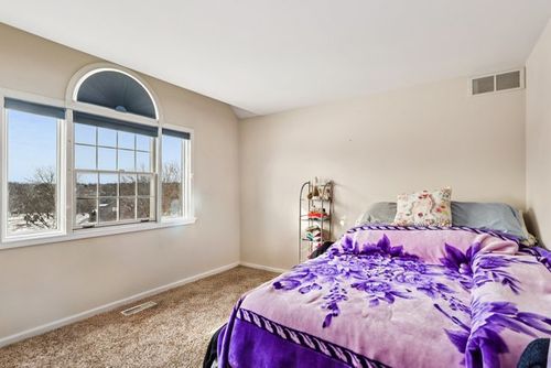 2904 Fox Knoll Ct, Johnsburg, IL, 60051-5177 | Card Image