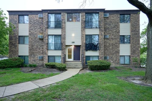 302-148 Dunteman Dr, Glendale Heights, IL, 60139-1605 | Card Image