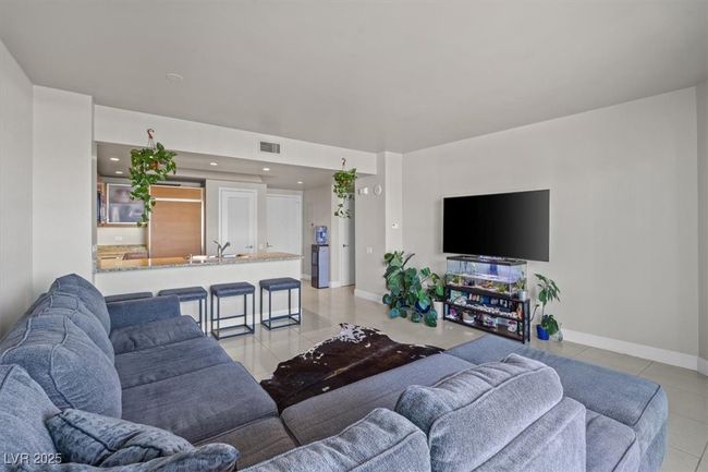 UNIT-3005 - 222 Karen Ave, Home with 1 bedrooms, 2 bathrooms and 1 parking in Las Vegas NV | Image 20