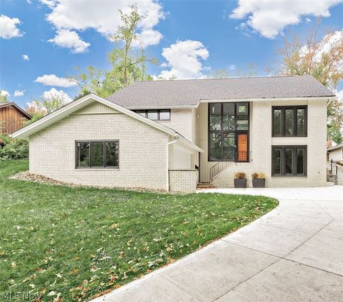 20601 Shelburne Rd, Shaker Heights, OH, 44122-1942 | Card Image