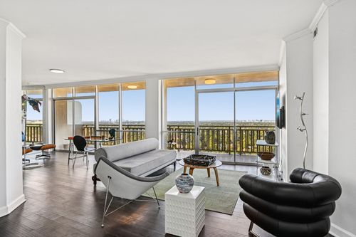 apt-2306-6211 W Northwest Hwy, Dallas, TX, 75225-3427 | Card Image