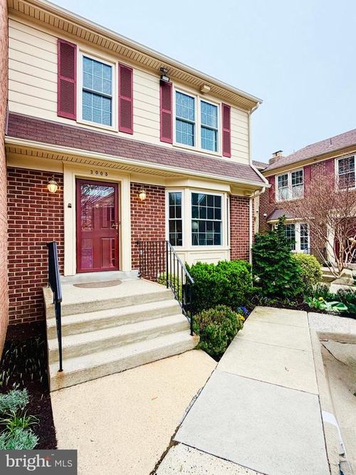 3005 Meeting St, FALLS CHURCH, VA, 22044-2907 | Card Image