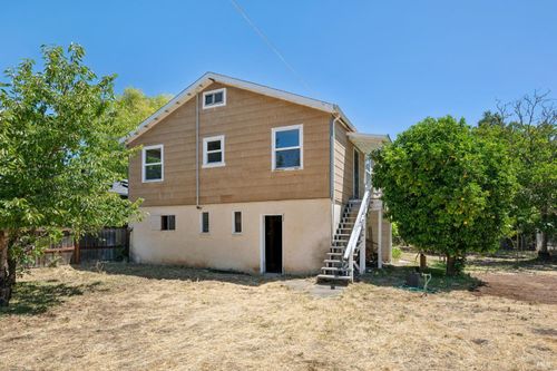 18696 Manzanita Rd, Sonoma, CA, 95476-4319 | Card Image