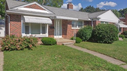9928 Roseland St, Livonia, MI, 48150-2740 | Card Image