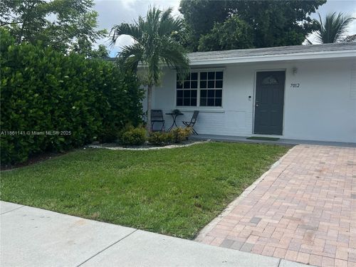 7012 Sw 19th St, North Lauderdale, FL, 33068-4819 | Card Image