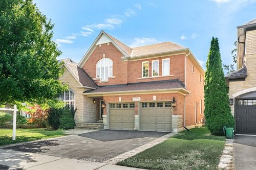 2481 Whistling Springs Cres, Oakville, ON, L6M5G3 | Card Image