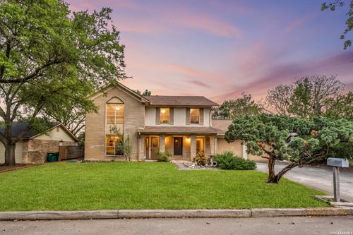 8326 Delphian Dr, Universal City, TX, 78148-2518 | Card Image