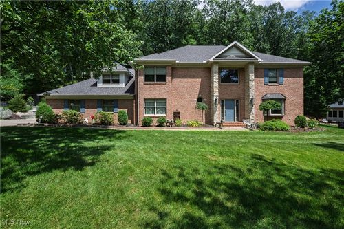 1427 Terrace Rd Nw, New Philadelphia, OH, 44663-1388 | Card Image