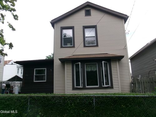 63 Dale St, Rensselaer, NY, 12144-1508 | Card Image