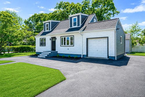 26 Brandon Ave, Amityville, NY, 11701-1457 | Card Image