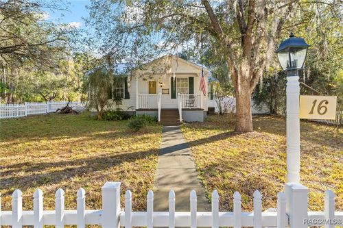 16 52nd St, YANKEETOWN, FL, 34498-2206 | Card Image