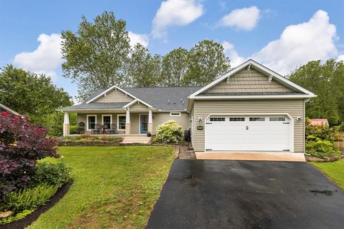 13730 Flatts Road, Waterford, PA, 16441 | Card Image