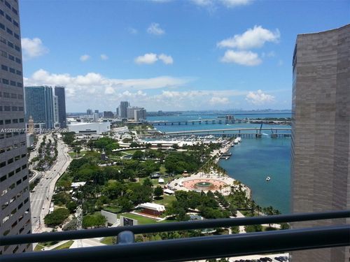 3120-325 S Biscayne Blvd, Miami, FL, 33131-2475 | Card Image