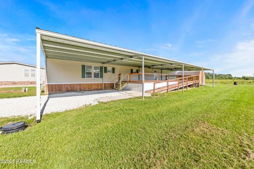 124 Landon Ln, Sunset, LA, 70584-5747 | Card Image