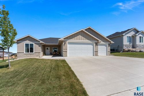 2612 S Glen Haven Pl, Sioux Falls, SD, 57108 | Card Image