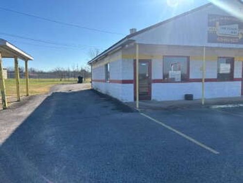 2124 Woodlawn Rd, Woodlawn, TN, 37191-9000 | Card Image