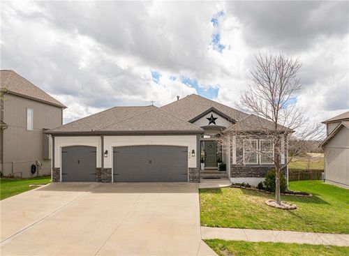 509 Sycamore Rd, Greenwood, MO, 64034-8939 | Card Image