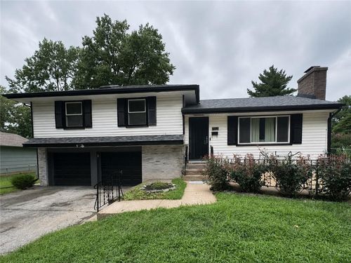 7918 Evanston Ave, Raytown, MO, 64138-1949 | Card Image