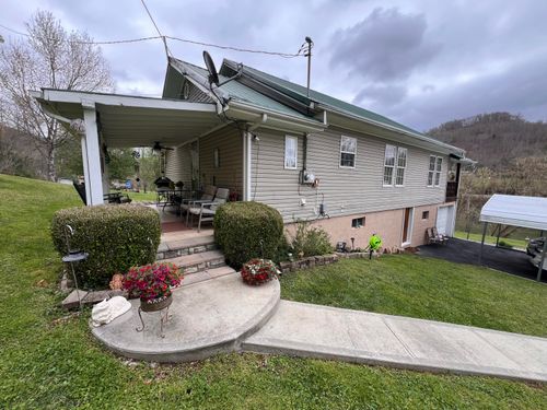 59 River Rd, Miracle, KY, 40856-8844 | Card Image
