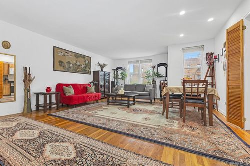 5b-66-33 Yellowstone Blvd, Forest Hills, NY, 11375-2546 | Card Image