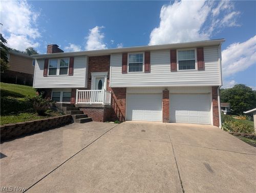 3 Franklin Dr, Bridgeport, OH, 43912-1448 | Card Image