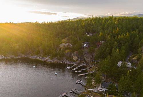 5322 Natalie Lane, Halfmoon Bay, BC, V7Z1B5 | Card Image