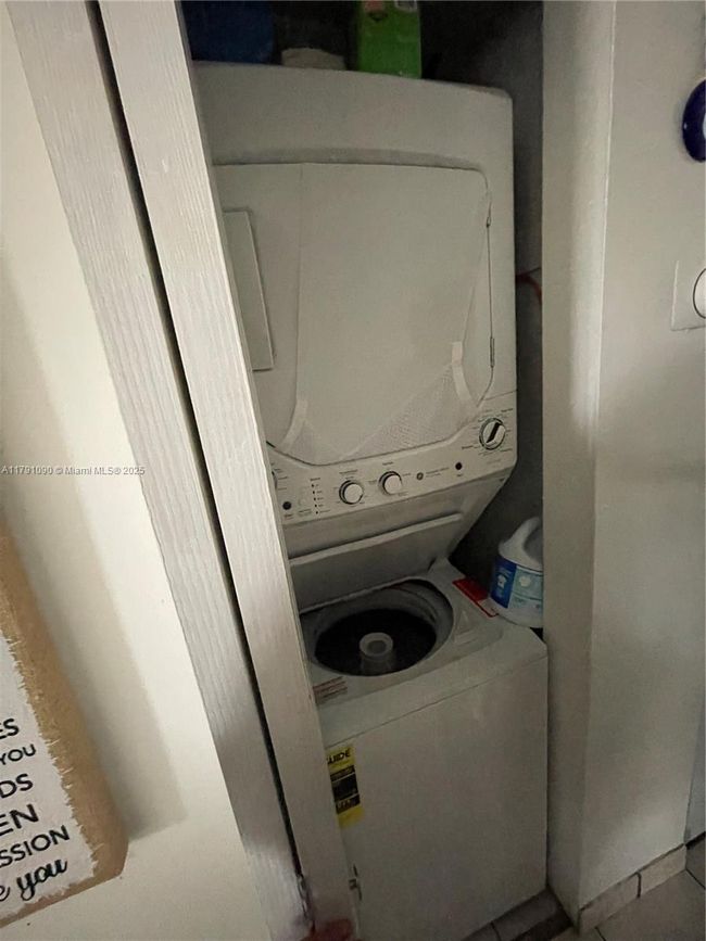 APT-211 - 9520 Sw 8 Th St, Condo with 2 bedrooms, 2 bathrooms and null parking in Miami FL | Image 12