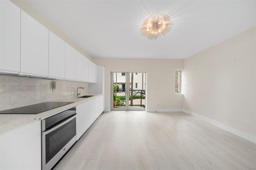 103-435 21st St, Miami Beach, FL, 33139-1704 | Card Image