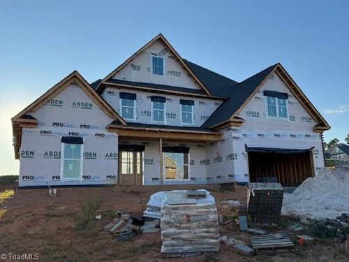 325 Grandworth Way, King, NC, 27021-9352 | Card Image