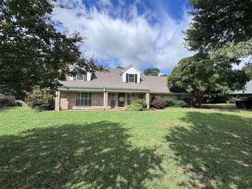 2202 Carriage Estates Rd, Sherman, TX, 75092-4405 | Card Image