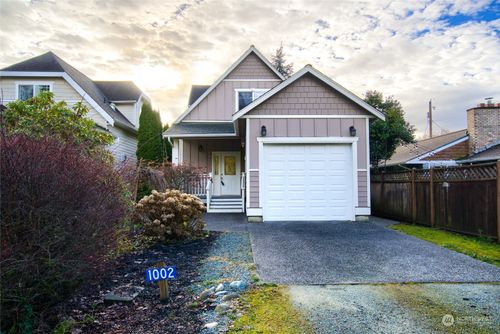 1002 Greenleaf Avenue, Burlington, WA, 98233 | Card Image