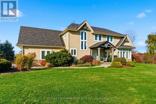 250 Old Onondaga Rd E, Brantford, ON, N3R0C1 | Card Image