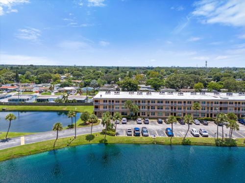 apt-102-6400 46th Ave N, KENNETH CITY, FL, 33709-3135 | Card Image