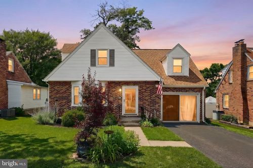 116 Greystone Rd, YORK, PA, 17402-3010 | Card Image