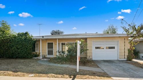 5220 E Falls View Dr, San Diego, CA, 92115-1421 | Card Image