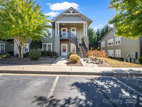 1705 Deermouse Way, Hendersonville, NC, 28792-7404 | Card Image