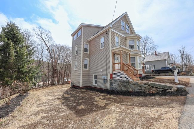 319 Mechanic St, House other with 6 bedrooms, 3 bathrooms and null parking in Laconia NH | Image 5
