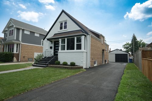 3653 W 107th St, Chicago, IL, 60655-3237 | Card Image