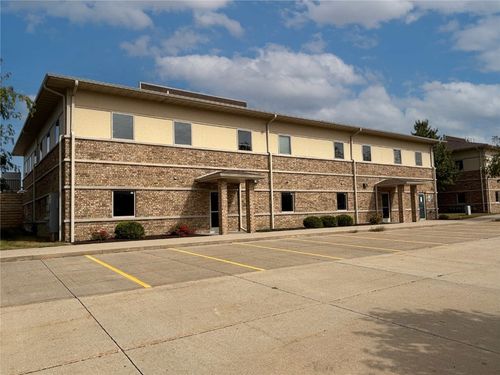 4a-2854 Coral Ct, Coralville, IA, 52241-2809 | Card Image