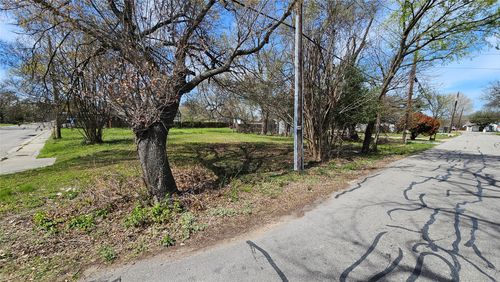 1205 E Standifer St, Mckinney, TX, 75069 | Card Image