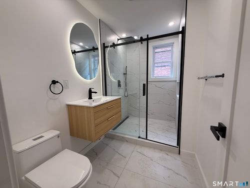 21-23 Elliott Street, Hartford, CT, 06114 | Card Image