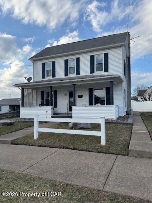 1117 Spring Garden Ave, Berwick, PA, 18603-3517 | Card Image