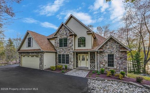 59 Lakeview Timbers Dr, Gouldsboro, PA, 18424-8830 | Card Image