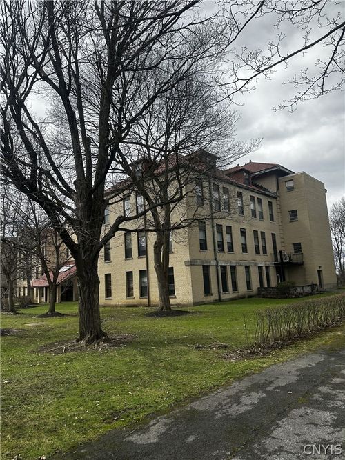 10 Foery Drive Unit 105, Utica, NY, 13501 | Card Image