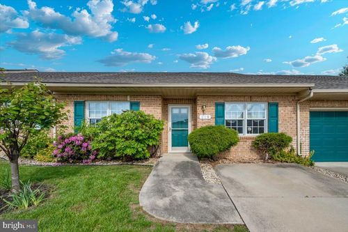 98-319 Sunbrook Ln, HAGERSTOWN, MD, 21742-4109 | Card Image